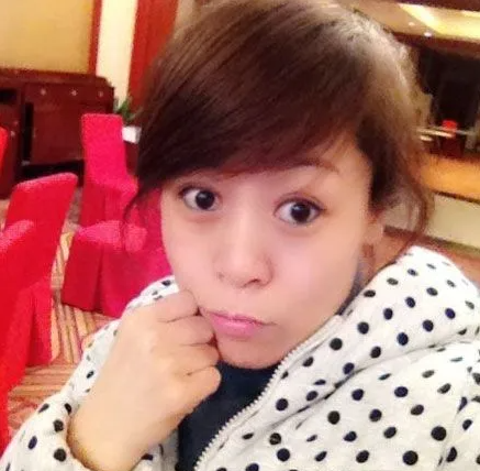 回顾宋晓峰30岁娶初恋结婚15年生一女赵家班中清醒的一个