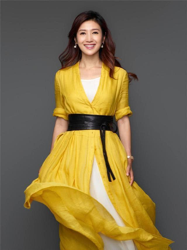 回顾春妮40岁二婚嫁刚强因丁克愁坏婆婆41岁意外得子乐坏全家