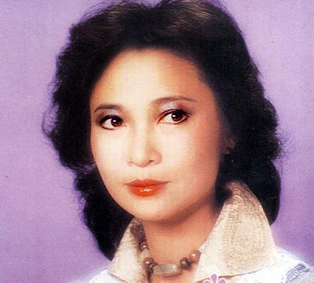 回顾谢贤近70岁时与20岁少女相恋两千万分手费是否符合市场规律