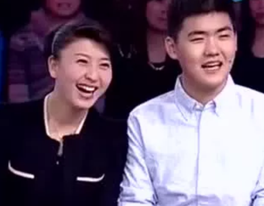 "她特意给林傲雪交代"你是姐姐,不能让他欺负了"有一次弟弟毛手毛脚地