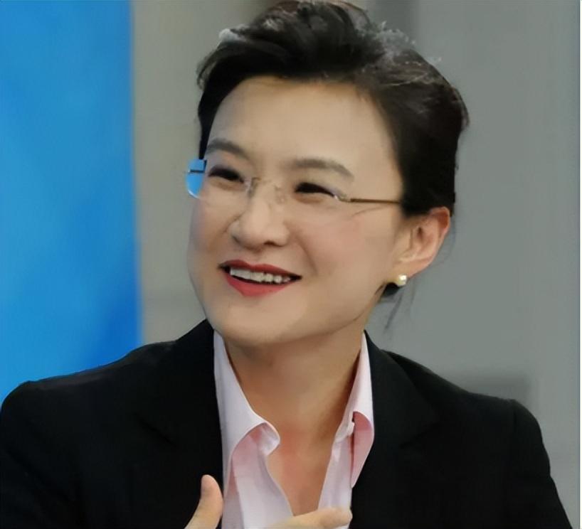 回顾董倩与王世林央视一对主持人夫妻风光背后是心酸和无奈