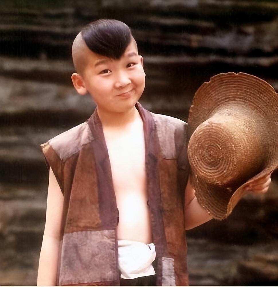 回顾小时候好看又灵气长大各有各的丑6位长歪的童星真可惜