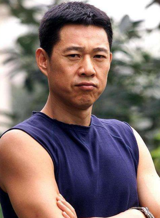 回顾吕丽萍不后悔和张丰毅组建家庭余生只想做儿子的好妈妈