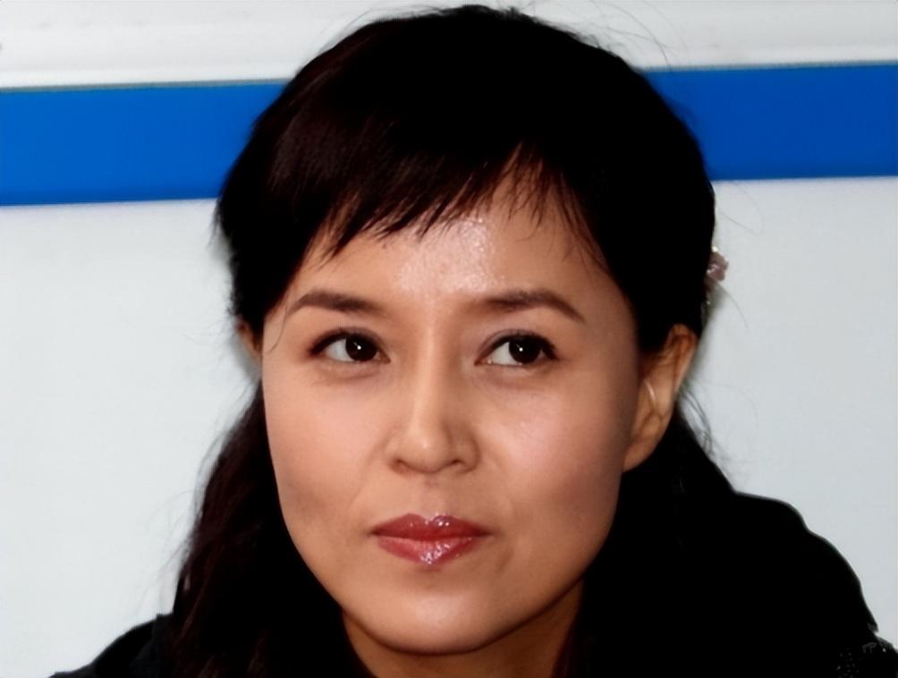 回顾于莉红31岁嫁给马诗红结婚22年没有孩子风光背后有眼泪