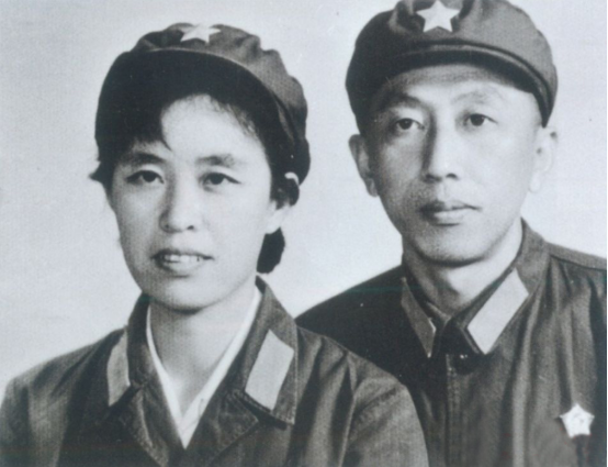 回顾李文辉55年婚姻催人泪下阎肃离世后她晚年生活状况怎样