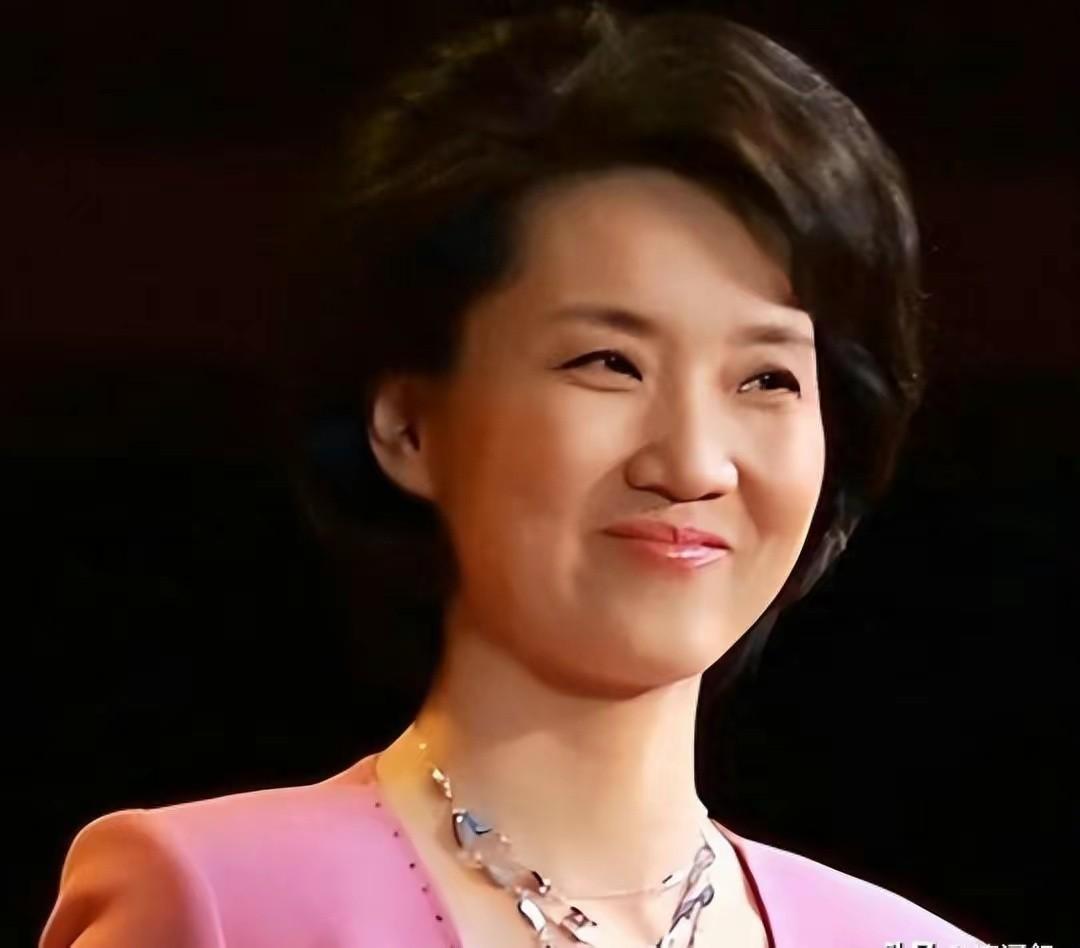 回顾李修平曲折婚姻路42岁找到真爱幸福笑傲江湖