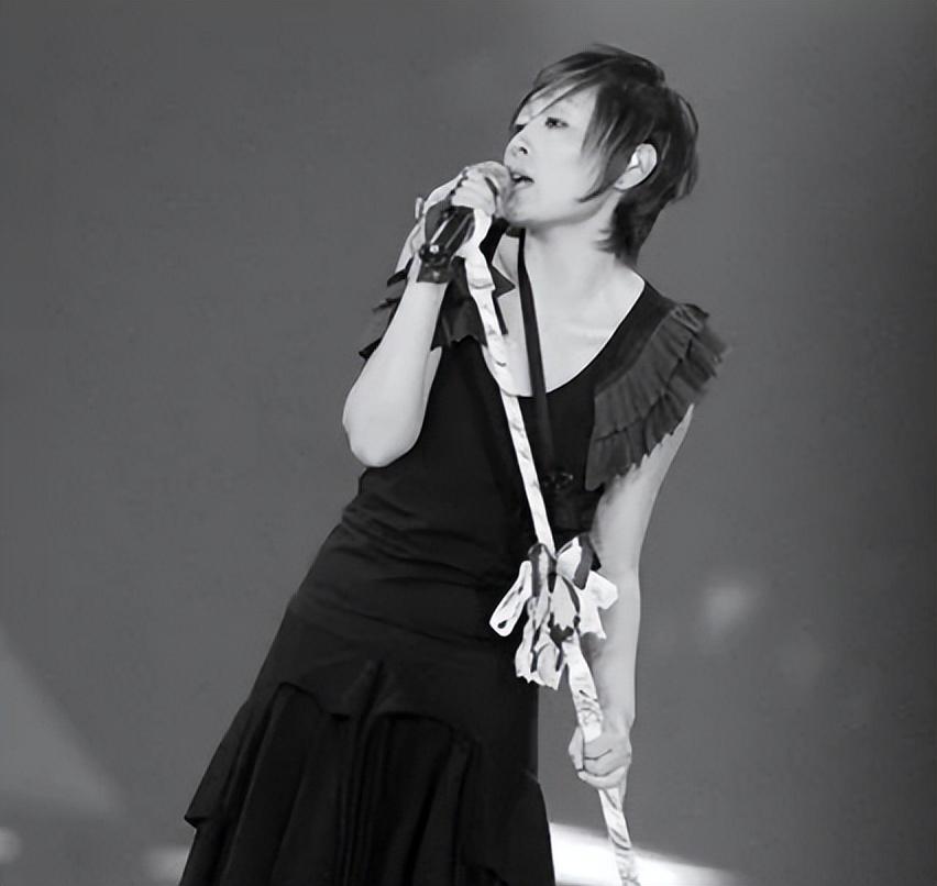 回顾著名歌手陈琳去世13年后丈夫再婚生子母亲的坚持让人泪目