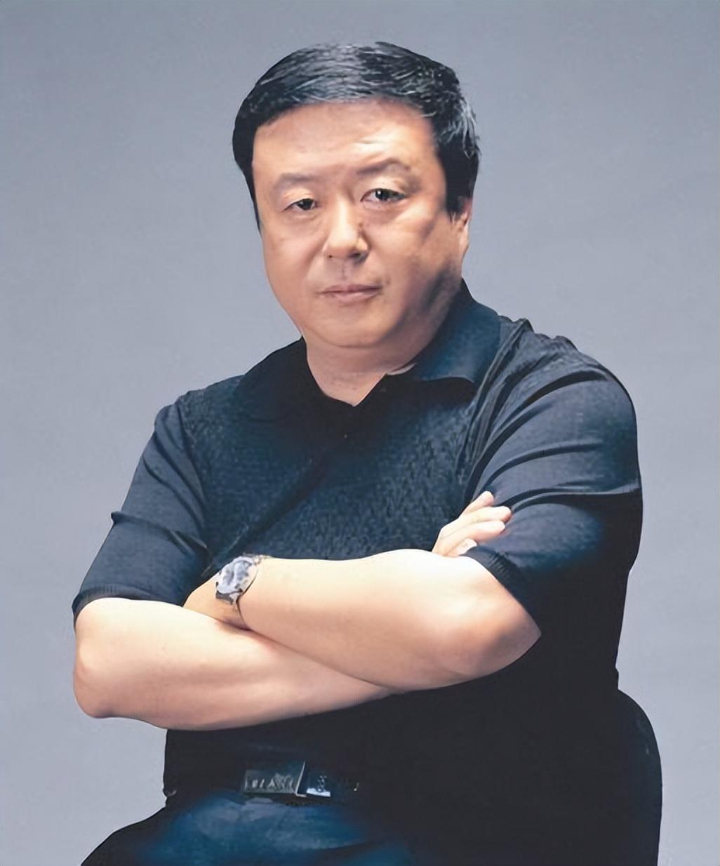 回顾著名导演尤小刚三婚娶80后美娇娘他的人生真的完美了
