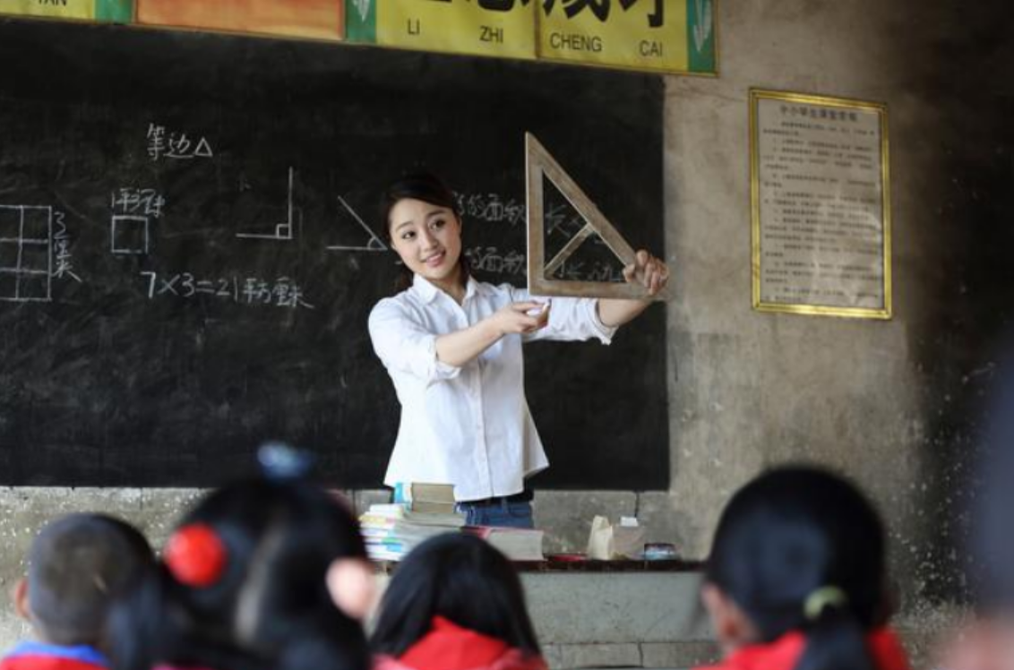 1988年安徽光棍兄弟收养女弃婴34年后女孩仍单身要嫁一起嫁