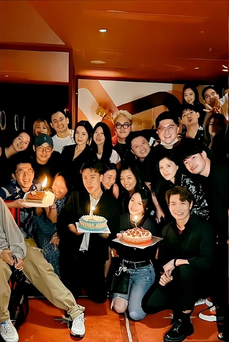 回顾霍家霍启仁大哥比我强二哥比我富但我才是家里最幸福的