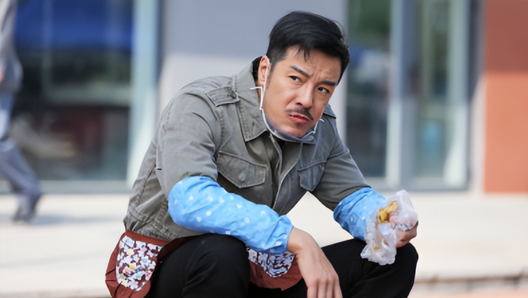 回顾演员海一天娶了平凡二婚妻子用爱温暖继子成了良夫慈父