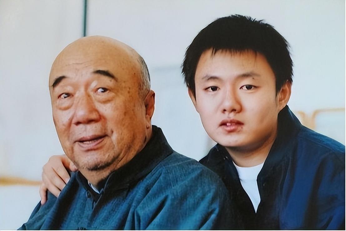 回顾李丁83岁患癌离世11年后儿子又病逝遗孀的选择让人感动