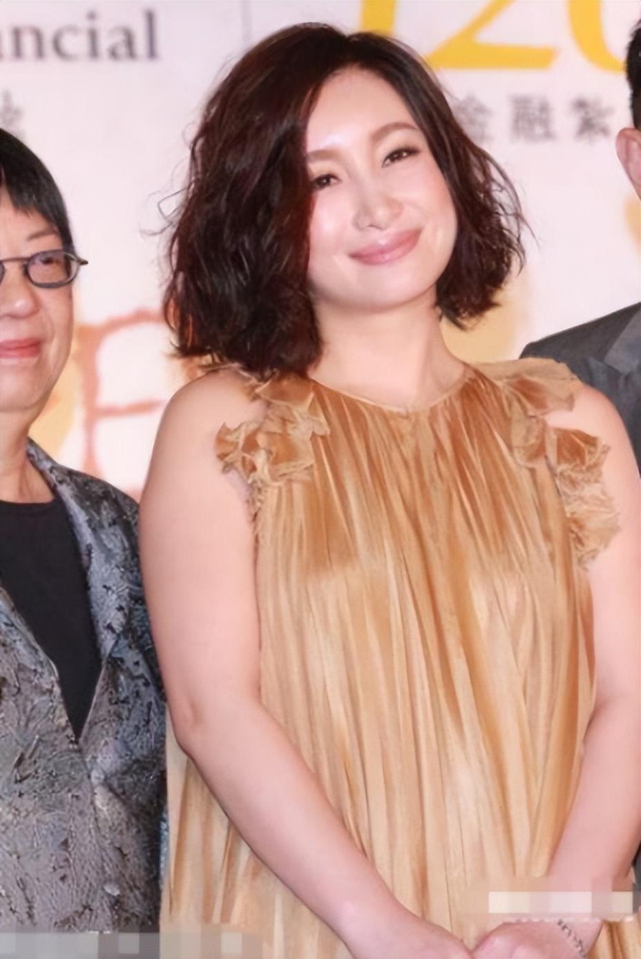 回顾秦海璐帮丧子丧夫的婆婆走出伤痛以后我就是您的亲女儿