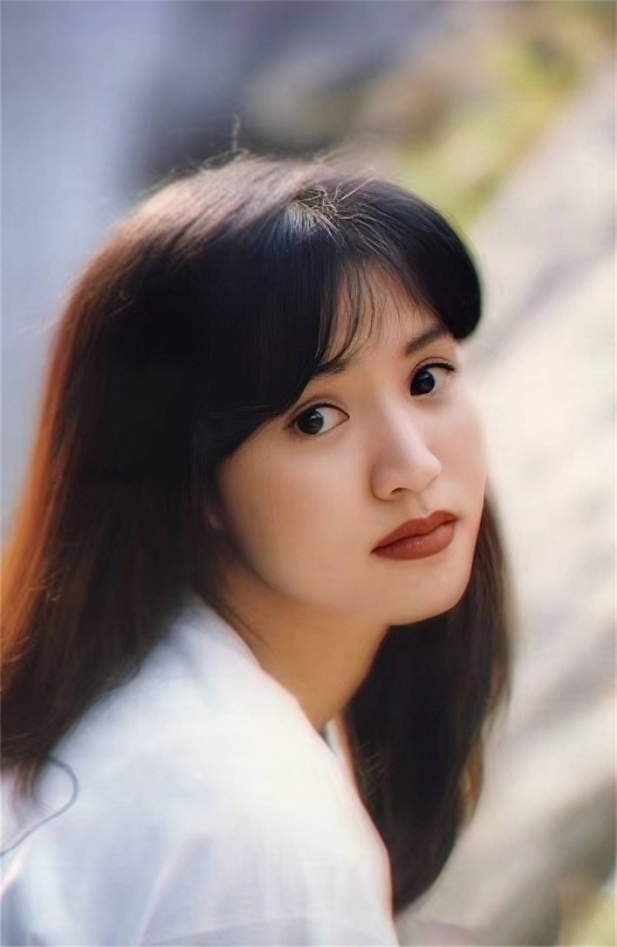 回顾黎瑞恩29岁为爱退圈嫁豪门41岁净身出户如今49岁独养俩娃