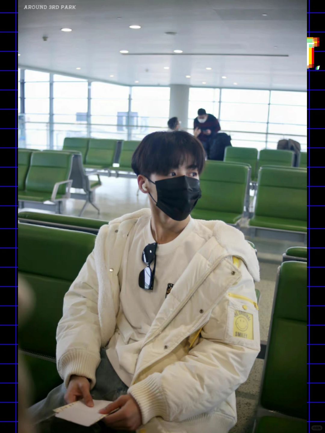 家人们,男星何洛洛的机场私服穿搭 look 来咯.