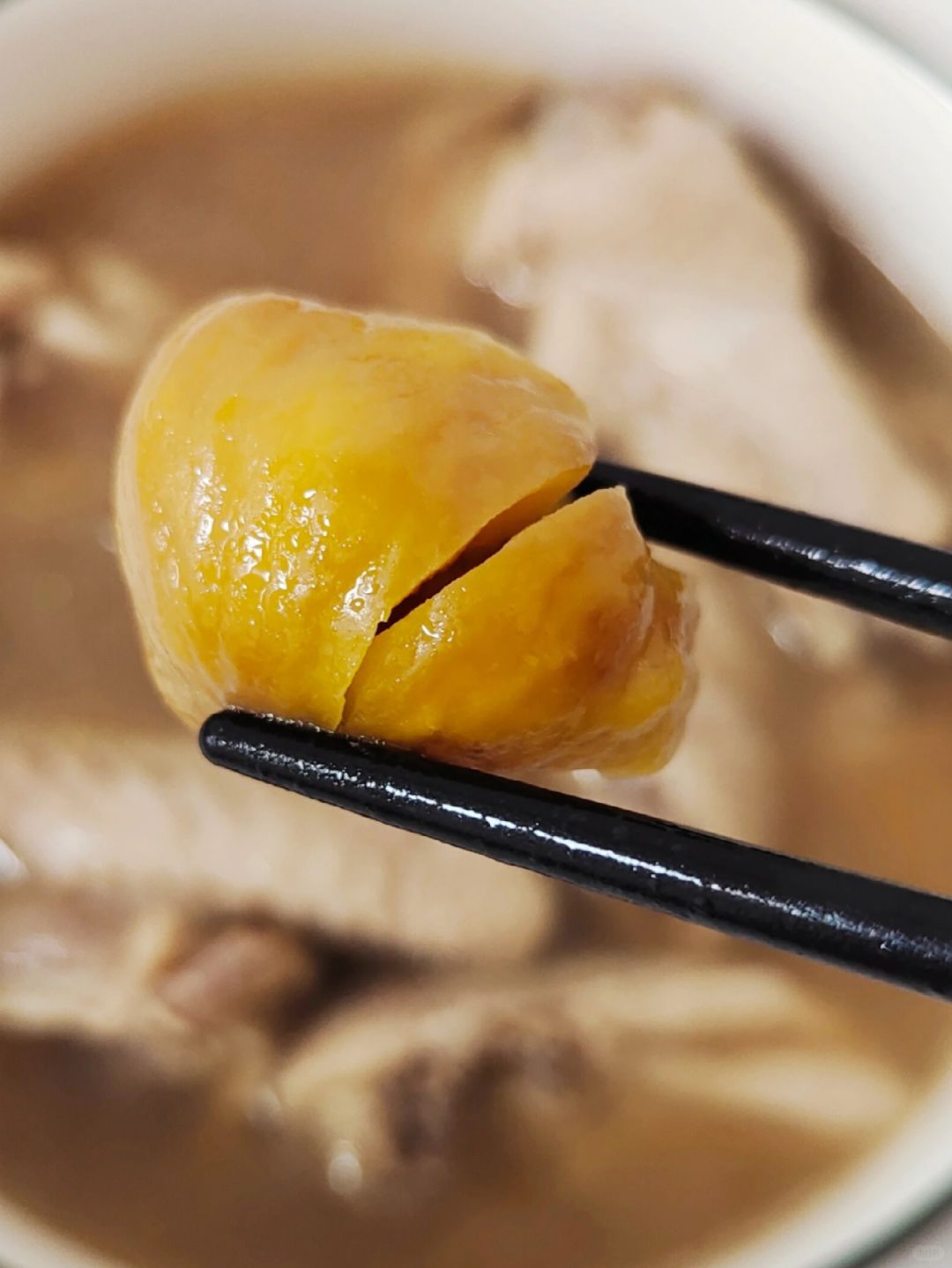 板栗煲鸡汤