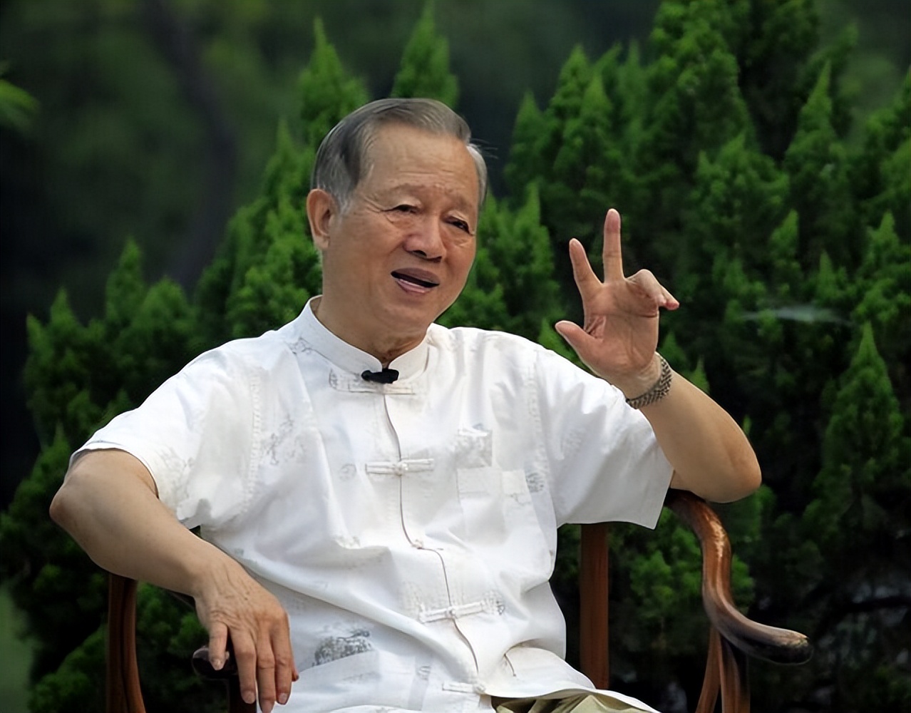 曾仕强大师说:做人规规矩矩实实在在,大概一辈子只能在基层,你要当