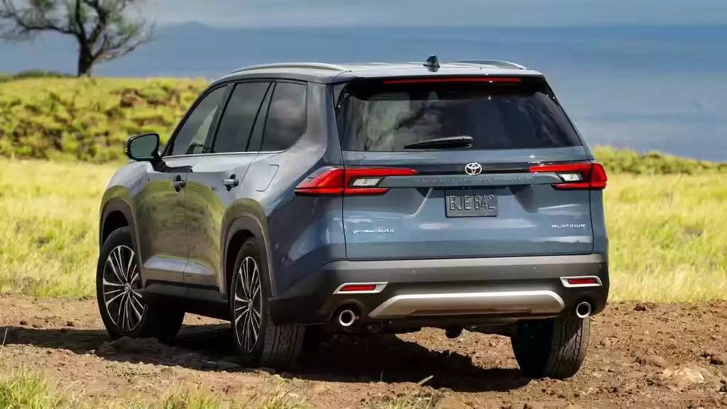 丰田大汉兰达:8at 四驱,中大型suv新霸主