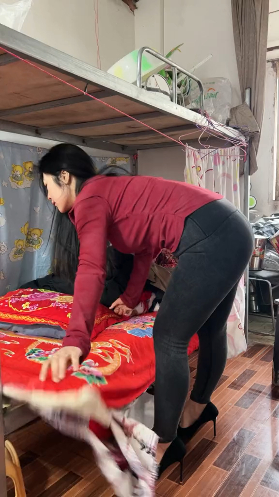农村妹子在外打工