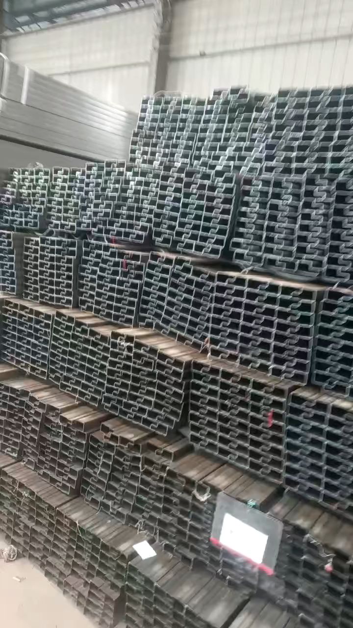 新品40*80货架专用的 p形管现货