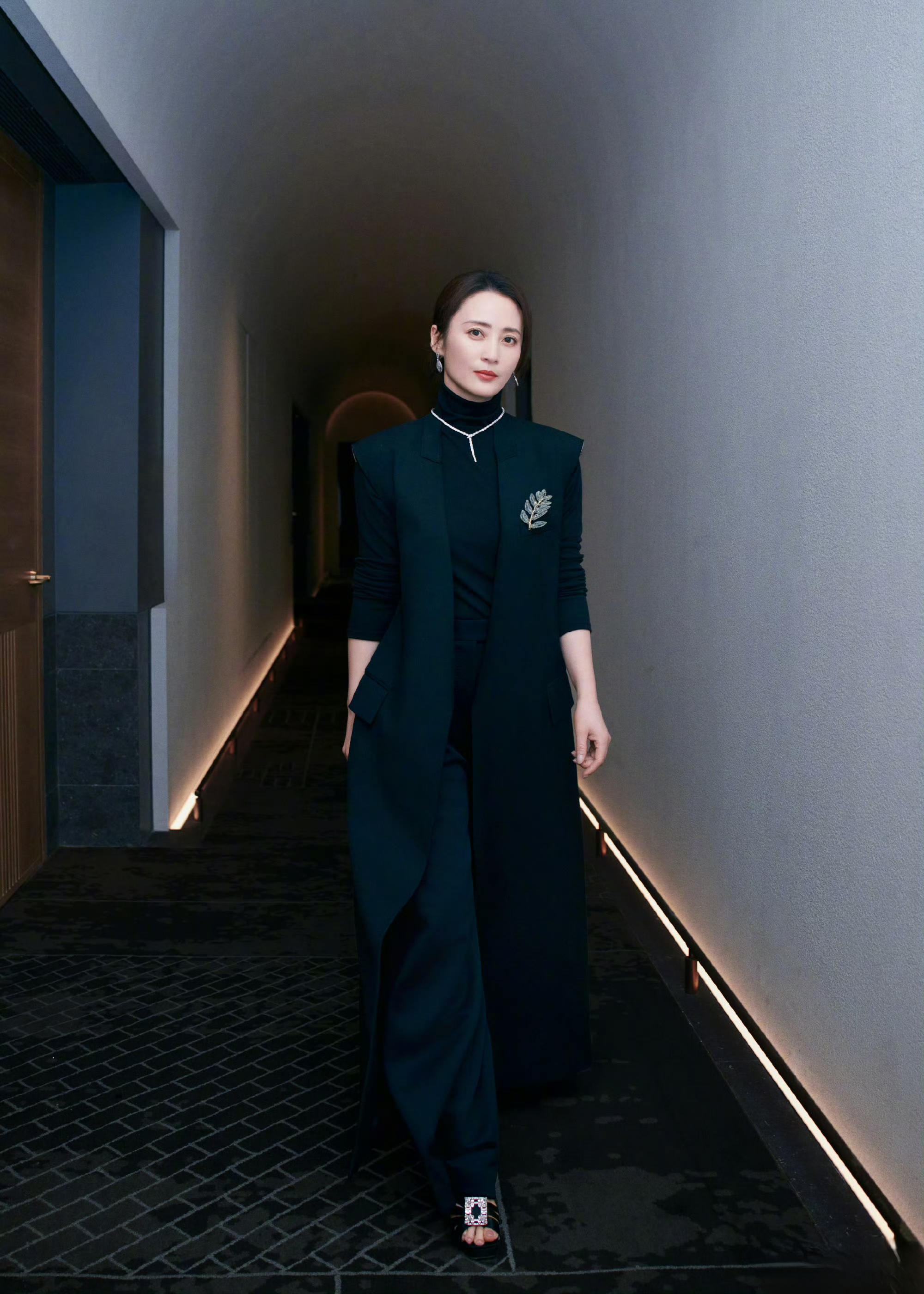 品质盛典独家揭秘:蒋勤勤的时尚穿搭秀!