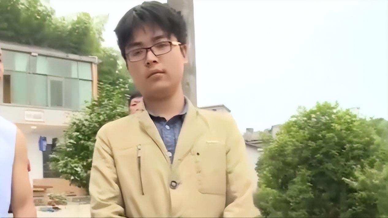 15年男子去世获赔82万前妻带人上门抢钱儿子你别惦记这个钱