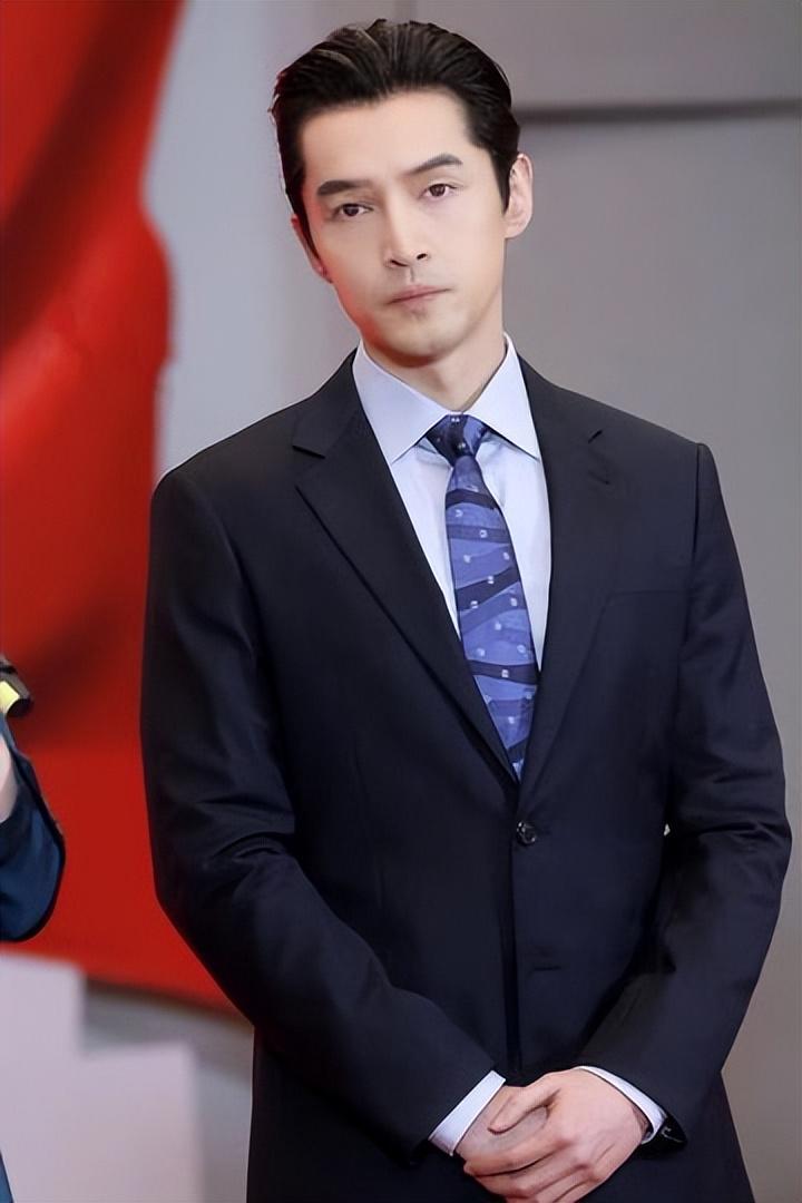 回顾8位没过气的明星胡歌上榜最后一位16年没演戏仍是顶流