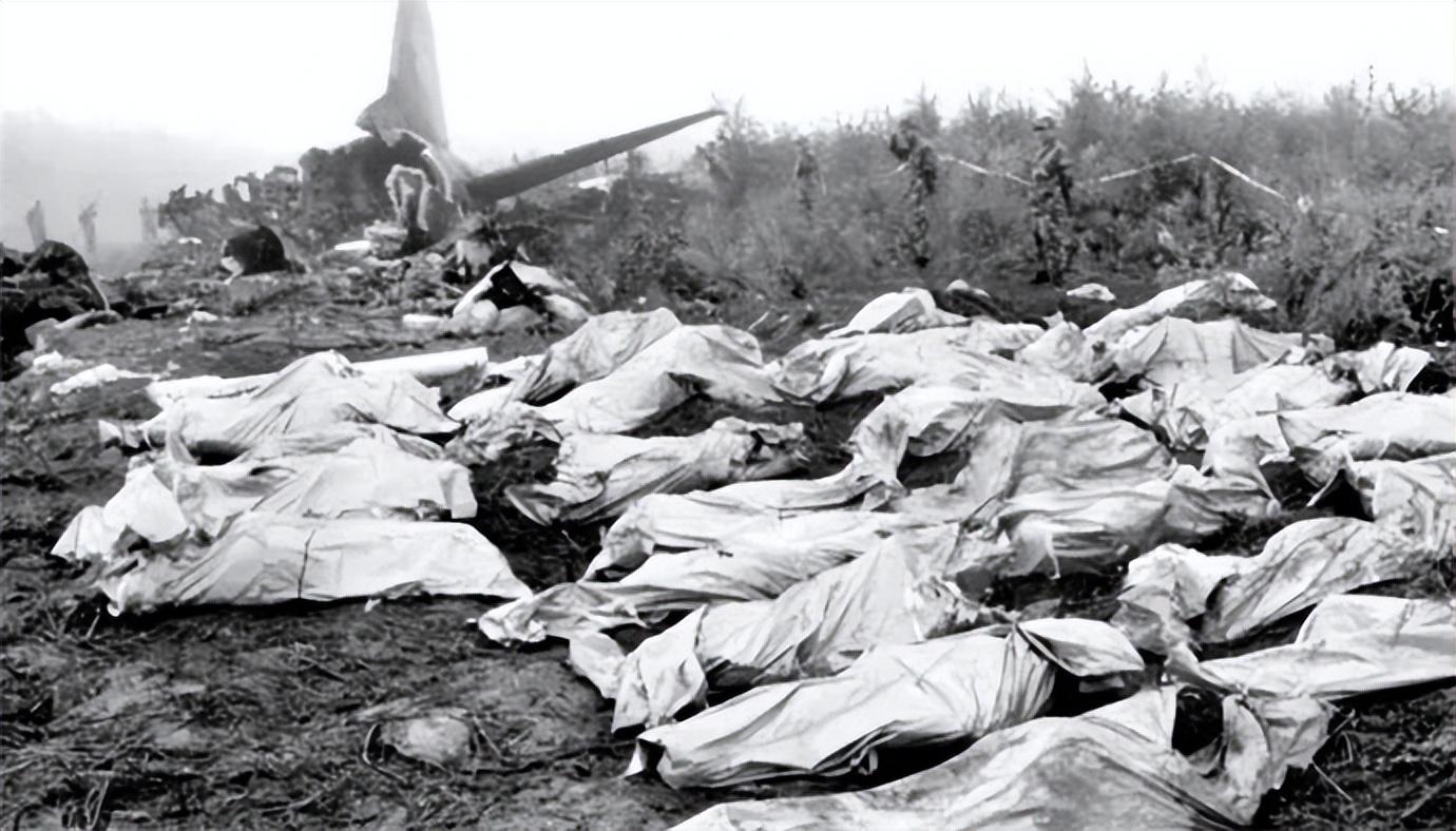 2003年刚果一客机舱门自动打开致使129名乘客命丧蓝天