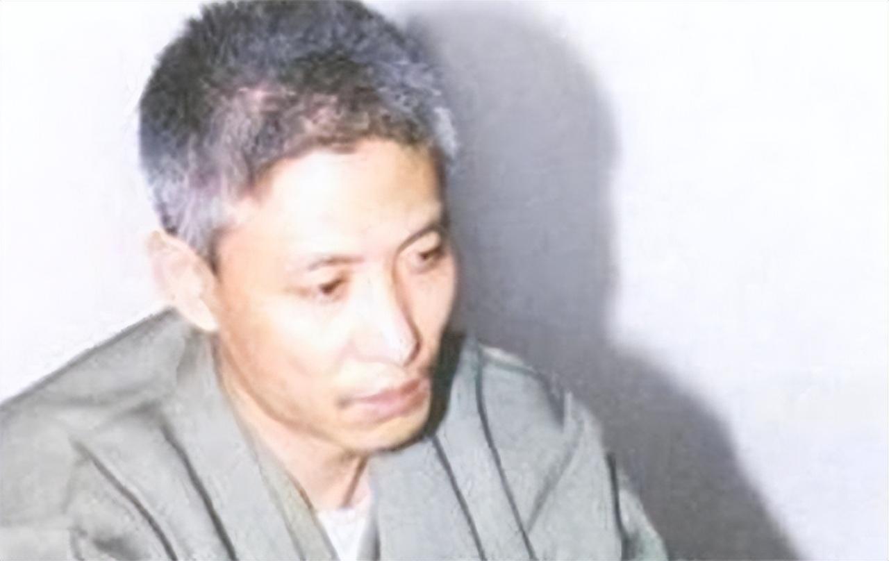 回顾黑老大刘涌枪伤警察抽刘德华耳光被捕后立即注射死刑