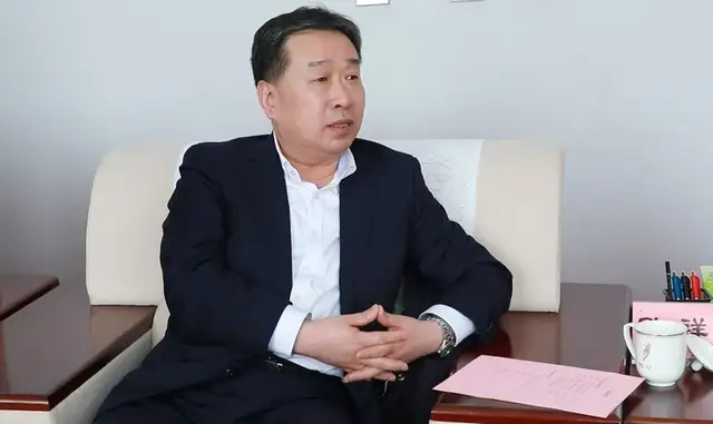 刘浩春率会员企业考察团赴榆林和神木府谷县考察