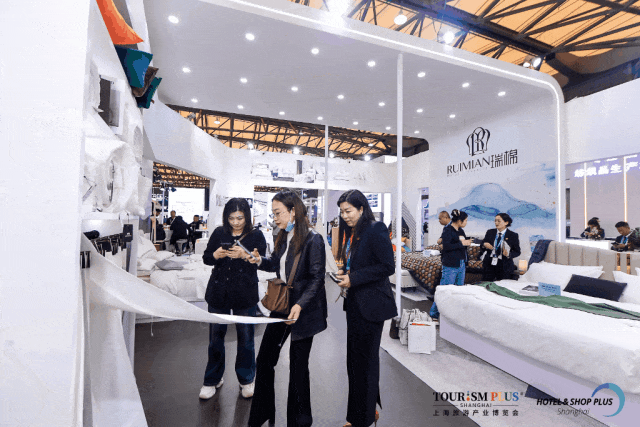 瑞棉纺织今年斯得福以全新的多彩视觉效果亮相,致力于在此次展会