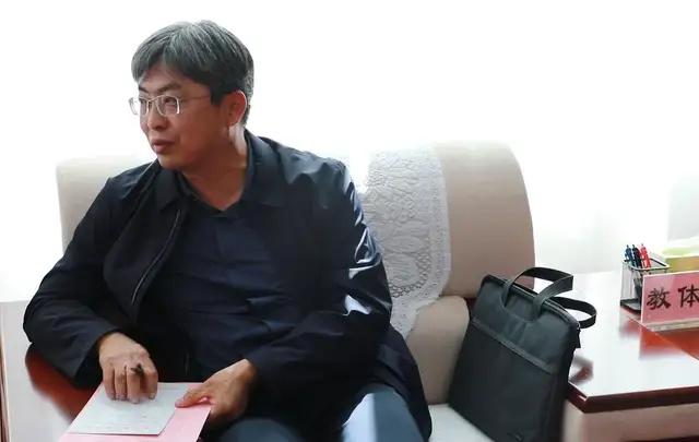 刘浩春率会员企业考察团赴榆林和神木府谷县考察