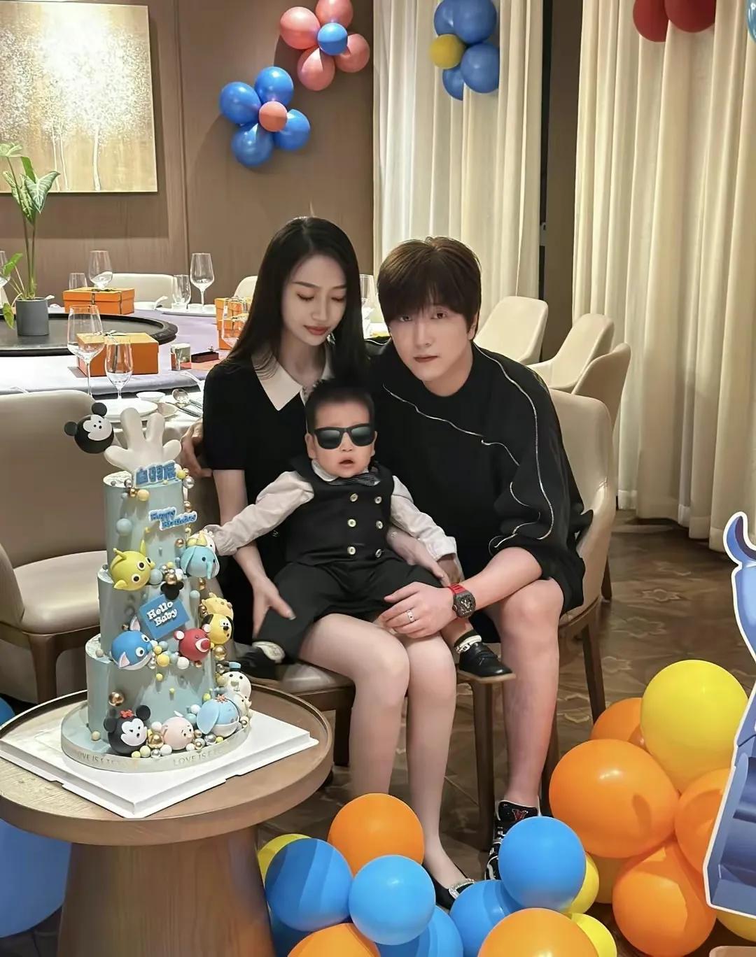 全款10亿买房只是冰山一角细数网红圈的4大神壕个个资产雄厚