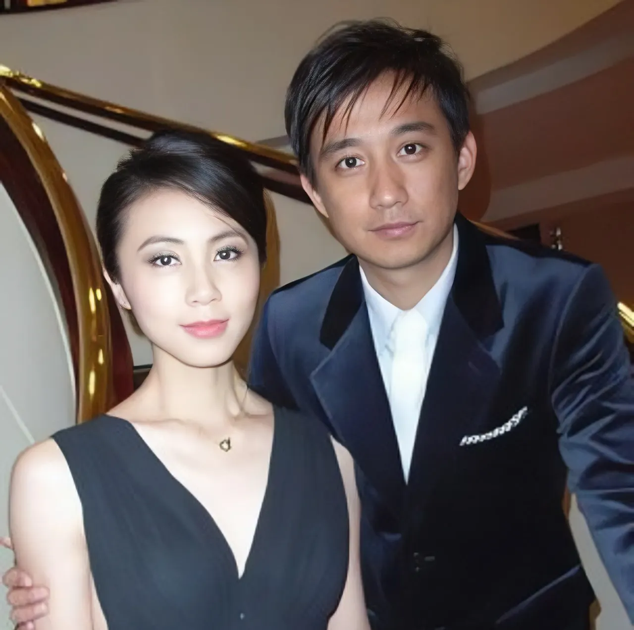 黄磊和孙莉结婚已有16年,他们的婚姻在公众眼中一直被视为娱乐圈的