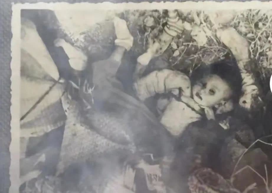 1937年,南京,一名6岁男孩惨死在日军的刺刀下