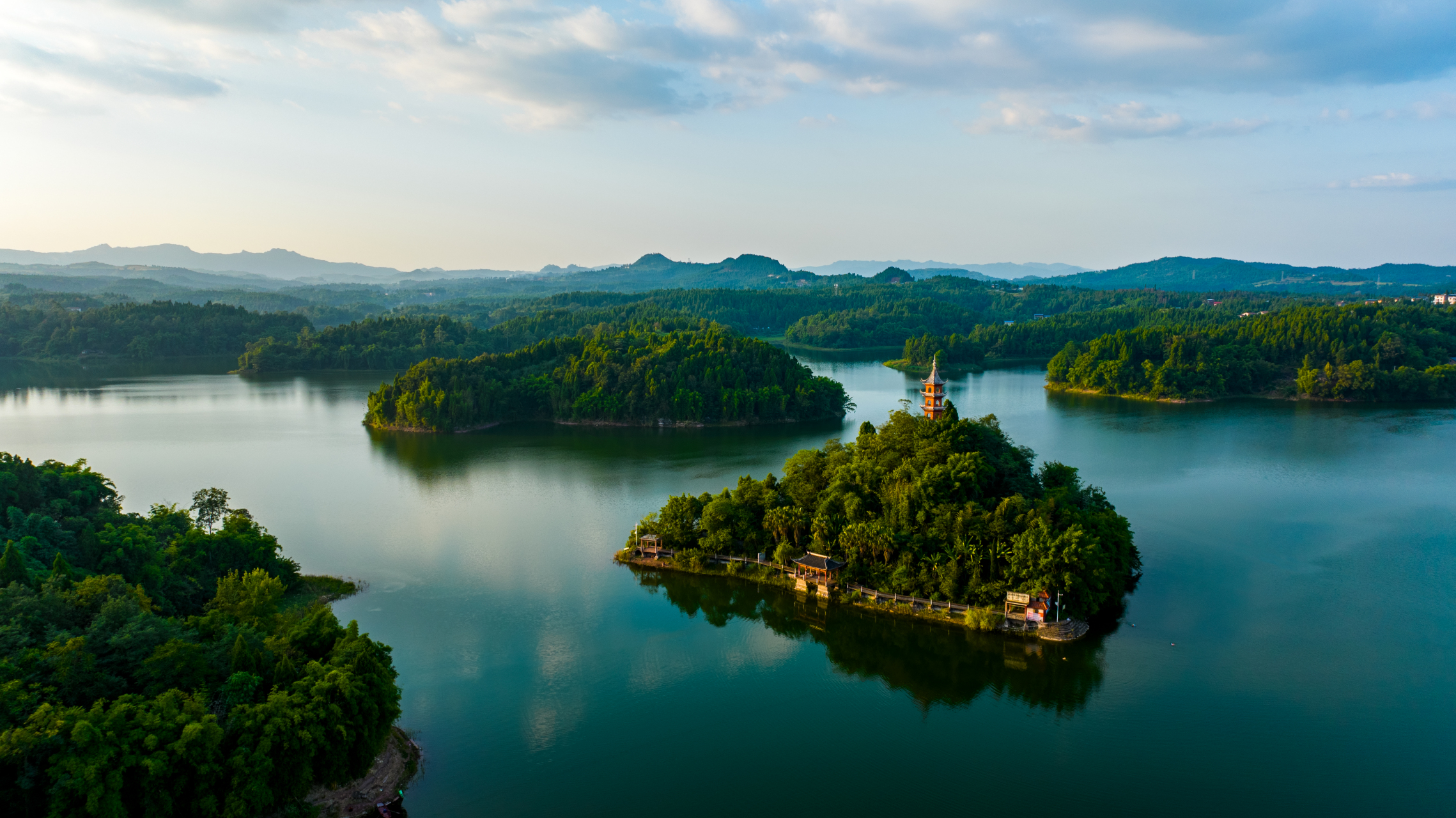 热点引擎计划# 翠湖美#岳池