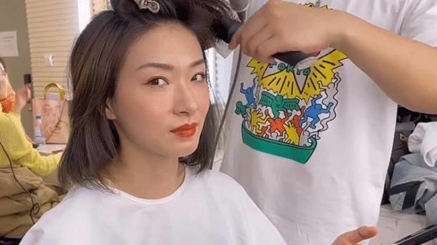 万茜晒vlog没开滤镜,31岁任嘉伦暴露真实状态,眼尾褶子不少