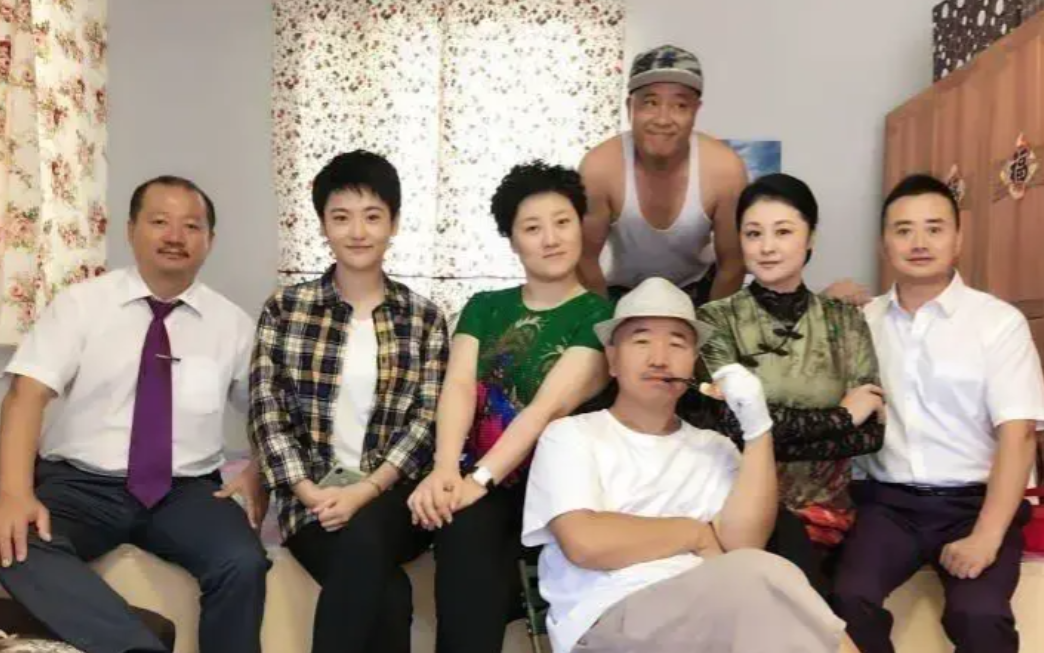 回顾王小利二婚娶小11岁娇妻婚后生一儿一女前妻是温美玲