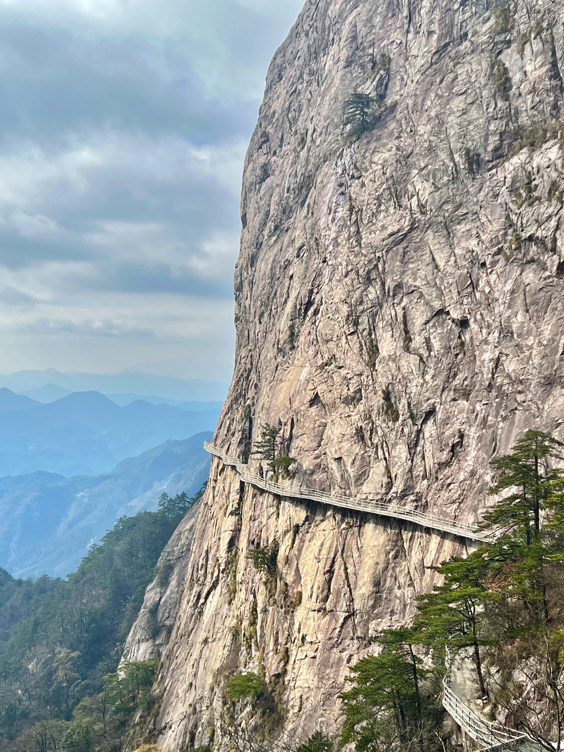 武汉周边,今年爬过最轻松的山果 明堂山
