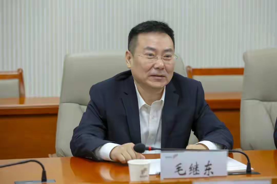 陕西建工控股集团董事长毛继东简介