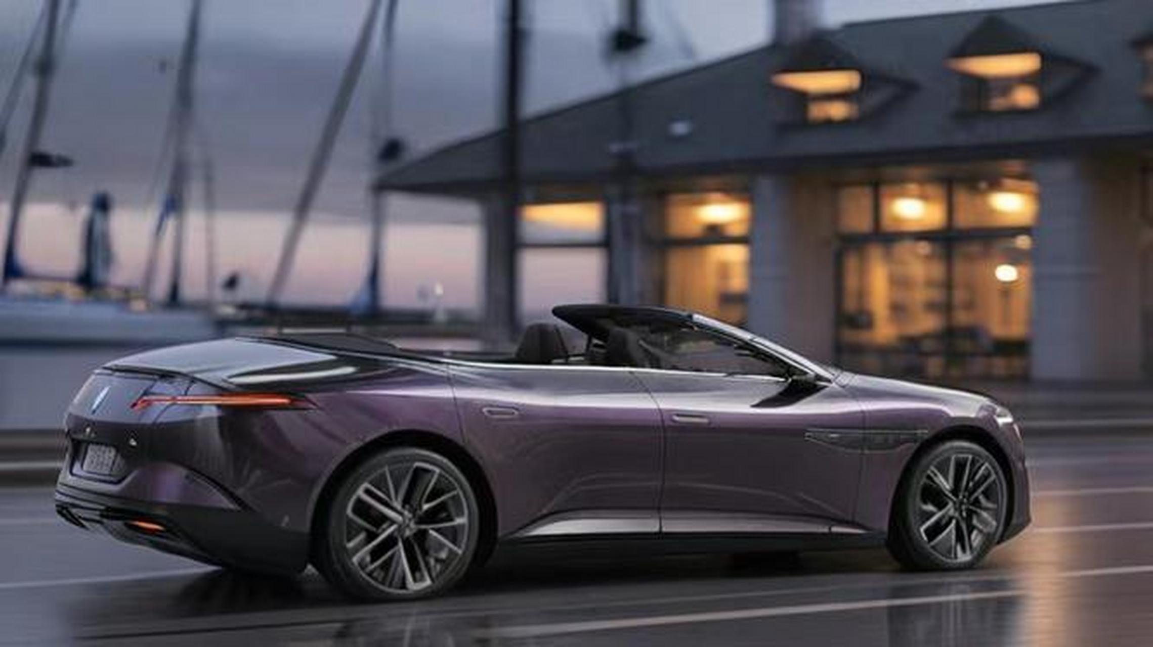 长安推敞篷跑车e12?颜值爆表了,爆表了!