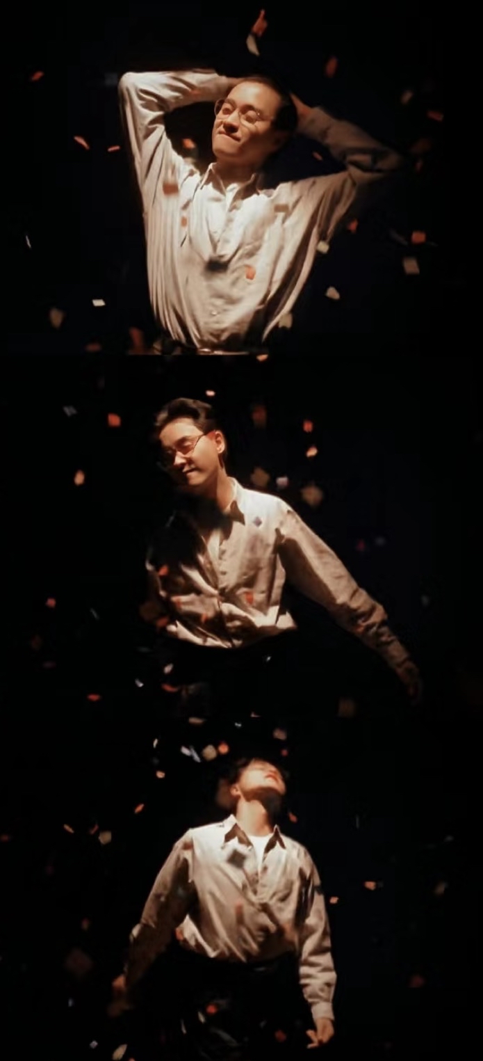 当然要看张国荣的电影,满脑在都是《为你钟情》里手拿鲜花奔跑的身影