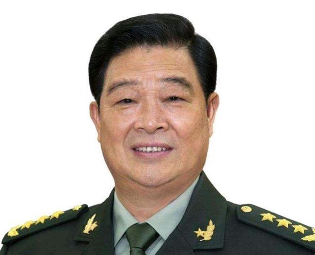 国防大学历任校长:共有十一位,都是上将军衔,首任校长开国中将