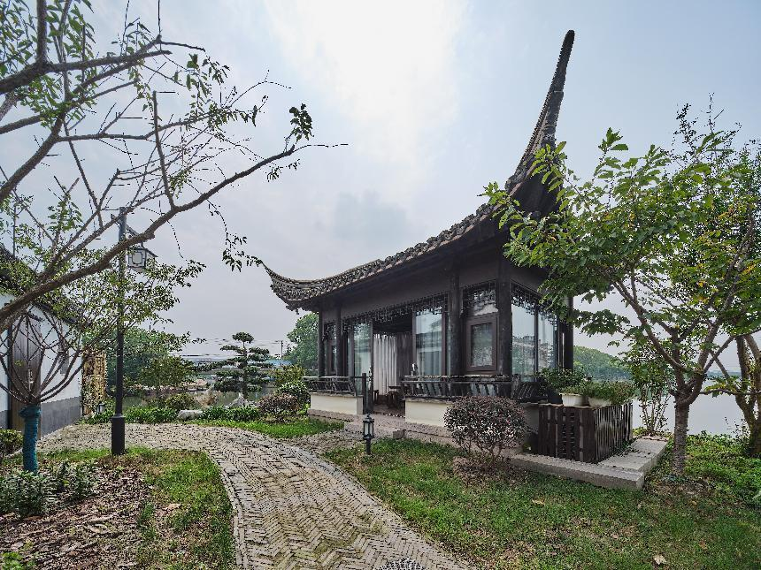 设计师小传由伟壮把握一颗坚朗的心