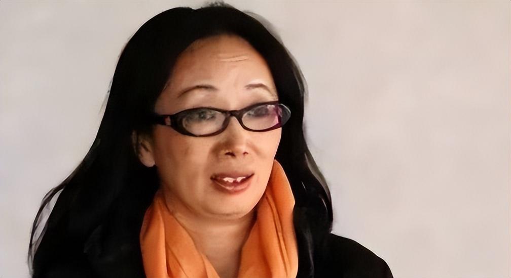 回顾戴秀丽生活奢靡丈夫直言受不了求离婚只带走100万英镑