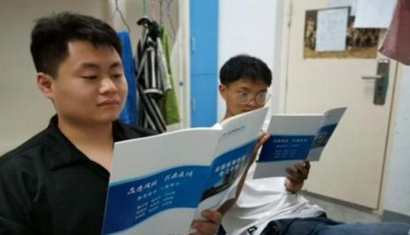 "5个本科学历等于0",专科男生晒学历,却被告知方向错了