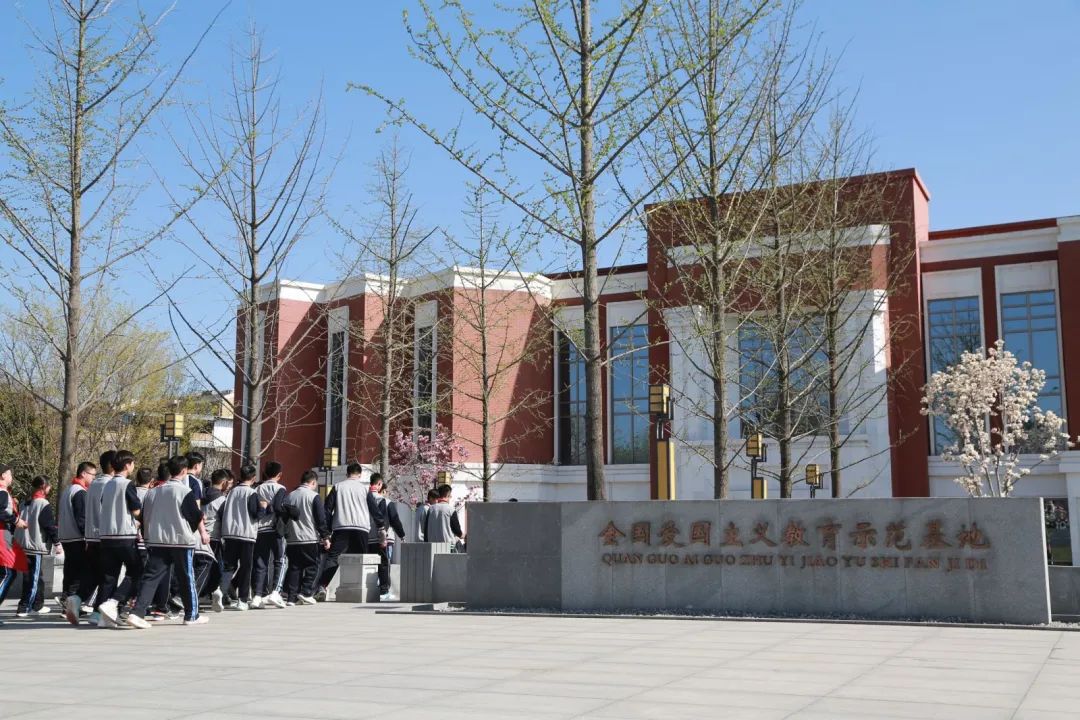 西安市第二十六中学"名校 "共同体八年级研学活动纪实