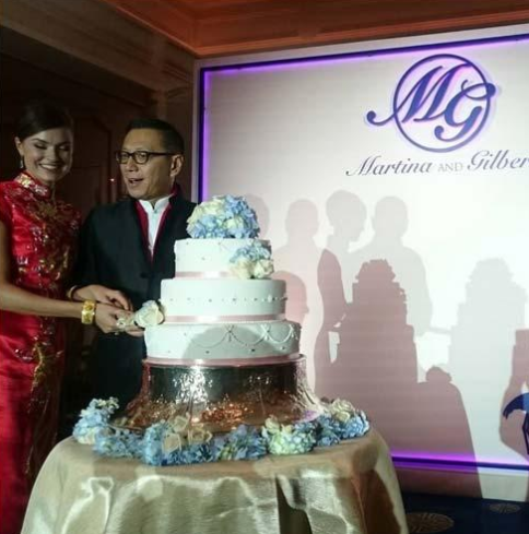 回顾杨其龙顽主情史35岁险成赌王女婿一生爱上4位女星难以自拔