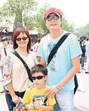 回顾与罗嘉良相爱28年被抛弃离婚带儿子住出租屋方敏仪还好吗