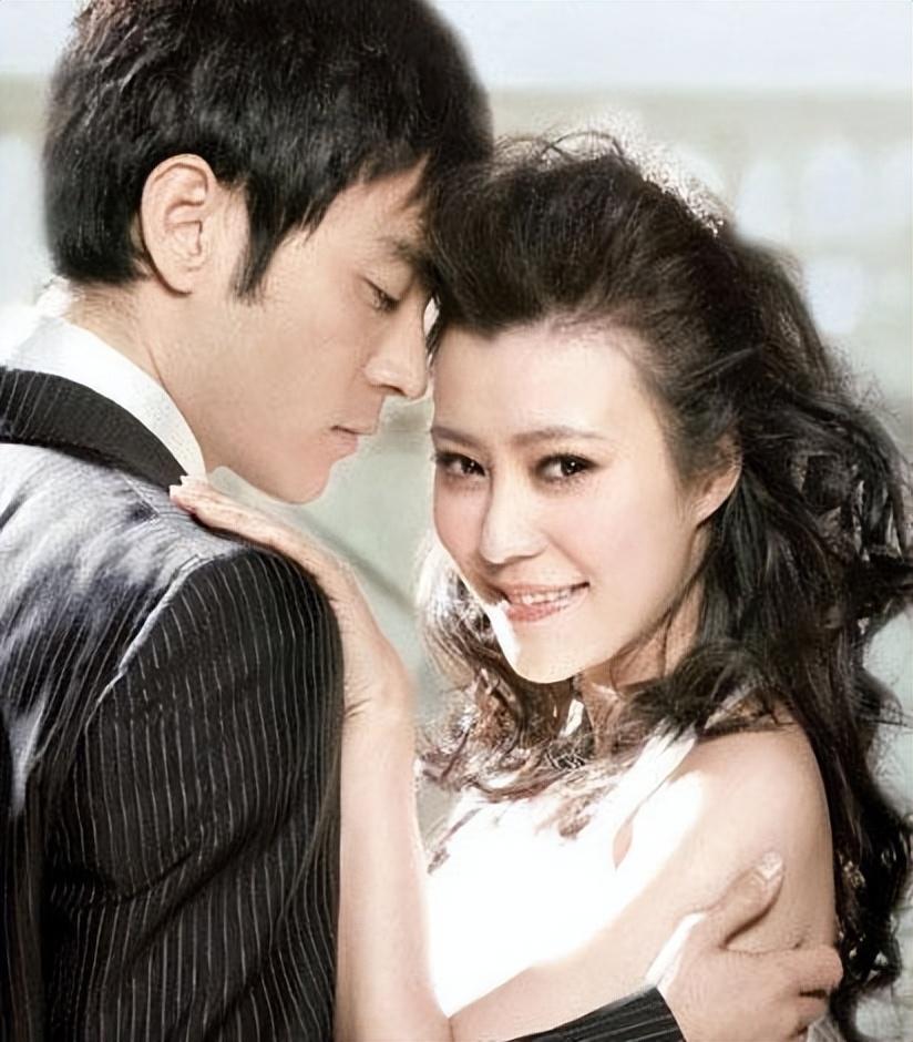 回顾他娶过郝蕾爱过王珞丹负了殷桃没想到38岁却娶小12岁的她